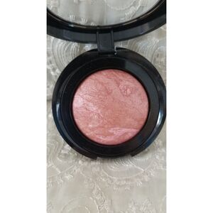 Laura Geller's Baked Blush-n-Brighten in Pink Grapefruit